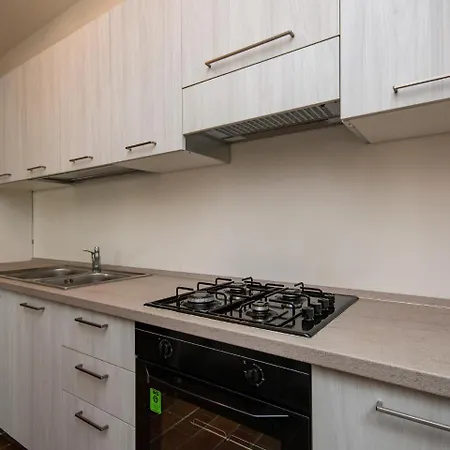 Dream Apartment Gardone Riviera